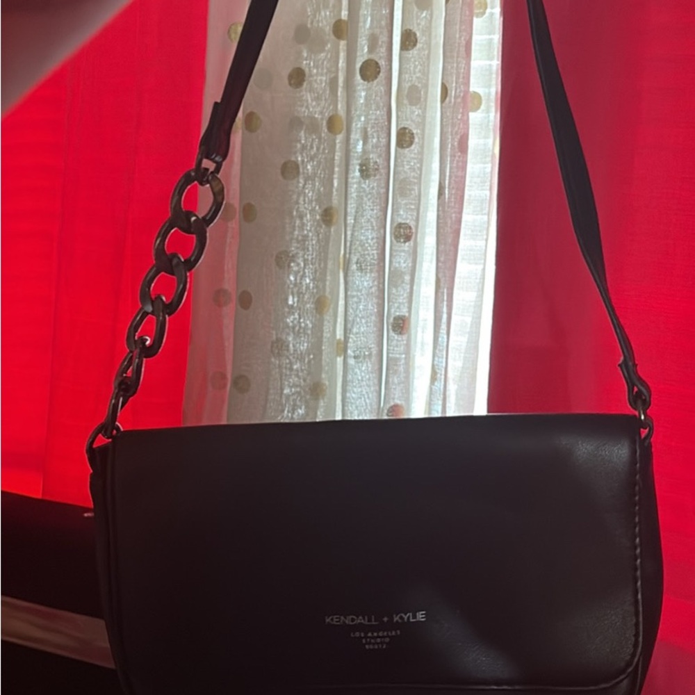 Kendall & Kylie Black Minimalist Shoulder Bag
